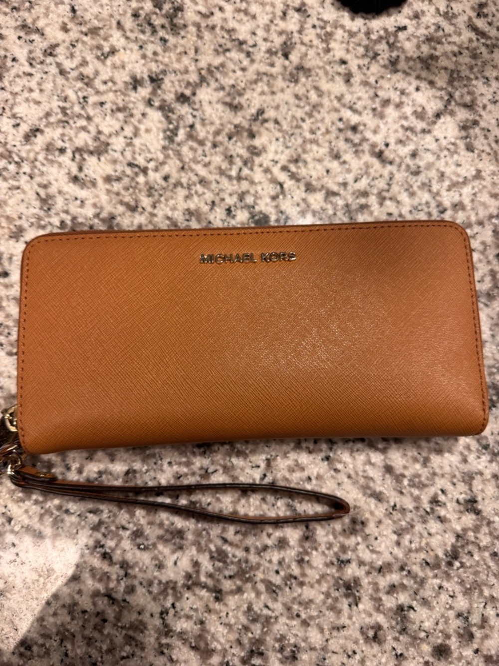 Michael Kors Jet Set Travel Leather Wristlet Wallet with Gold Logo